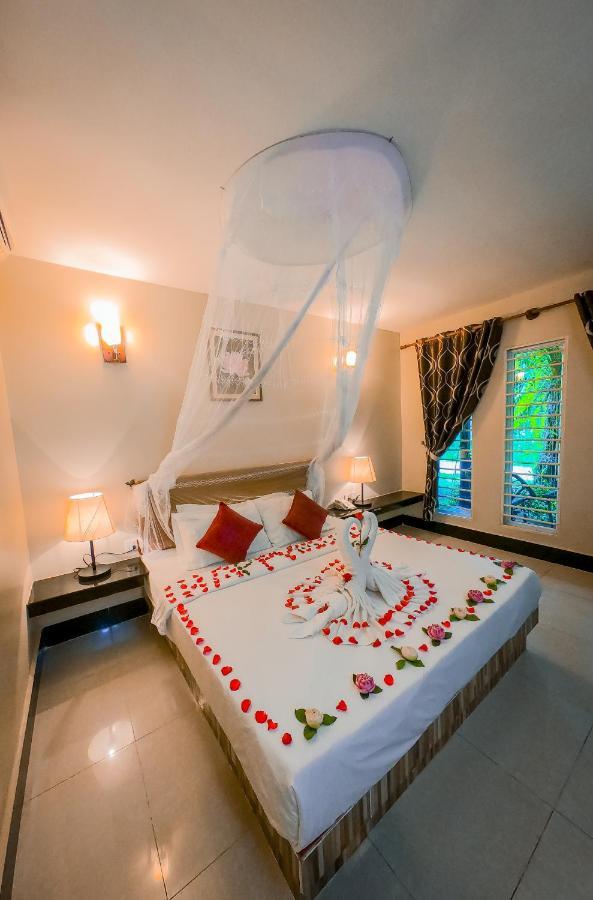 Twin Palms Resort Sihanoukville Ngoại thất bức ảnh