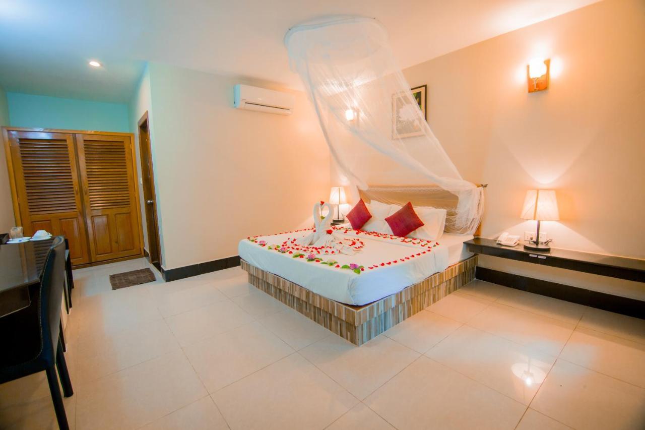 Twin Palms Resort Sihanoukville Ngoại thất bức ảnh