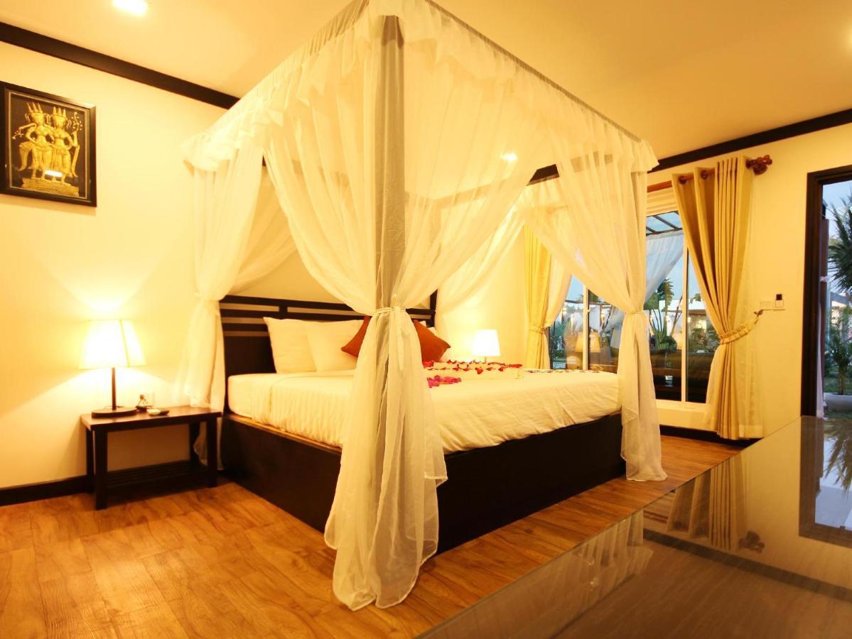 Twin Palms Resort Sihanoukville Ngoại thất bức ảnh