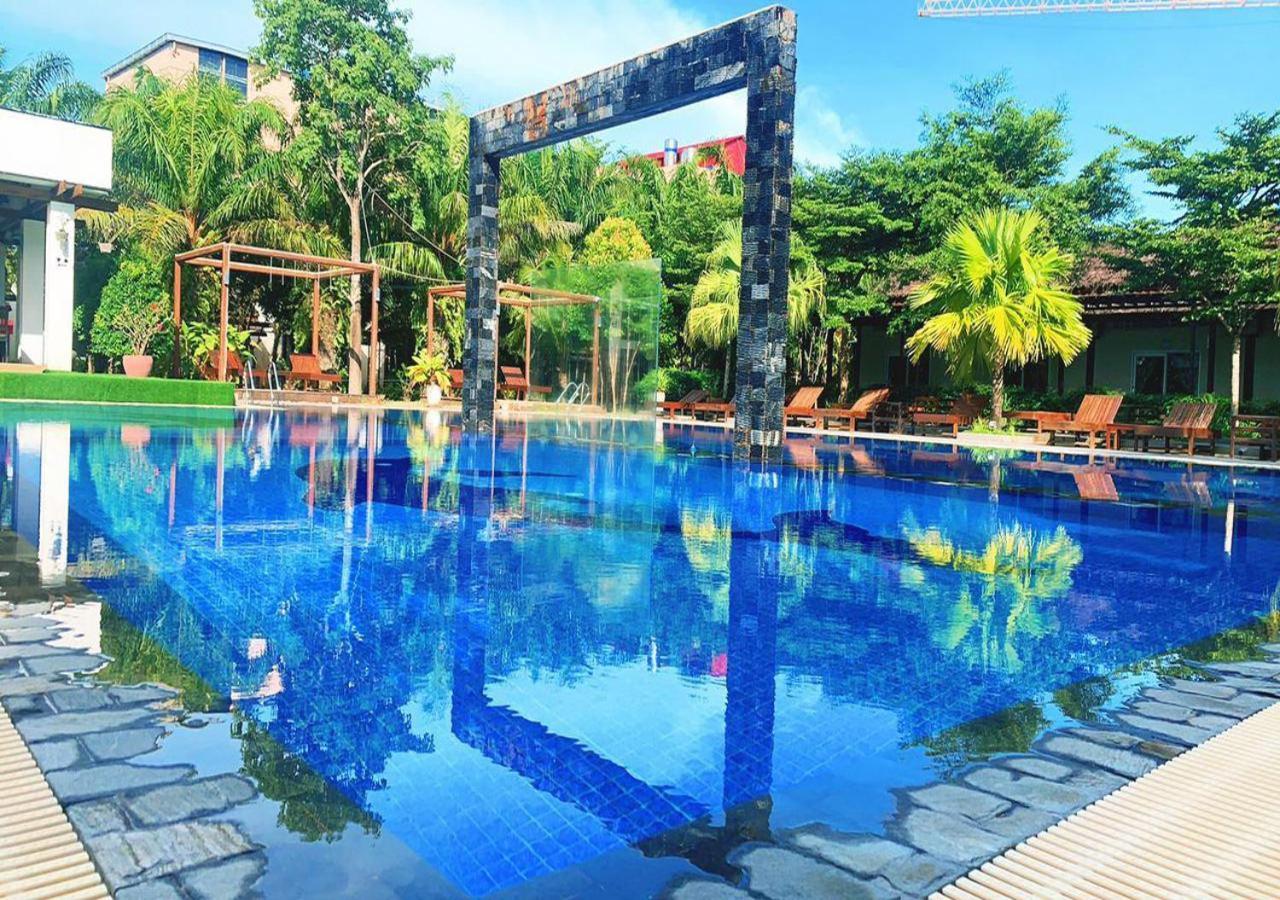 Twin Palms Resort Sihanoukville Ngoại thất bức ảnh