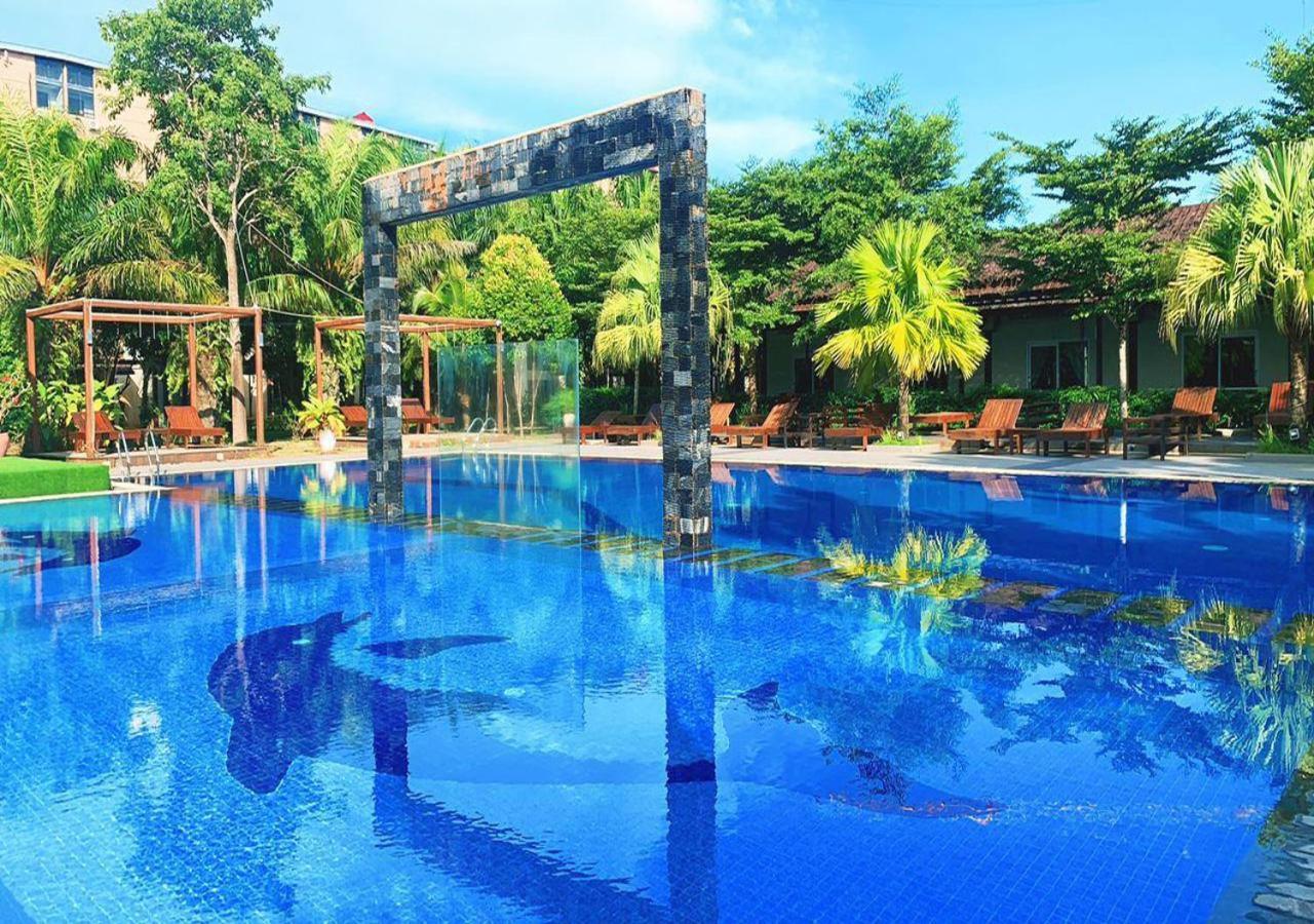 Twin Palms Resort Sihanoukville Ngoại thất bức ảnh