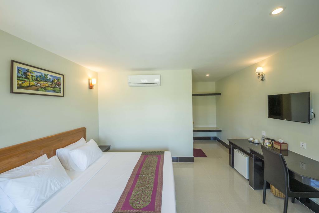 Twin Palms Resort Sihanoukville Ngoại thất bức ảnh