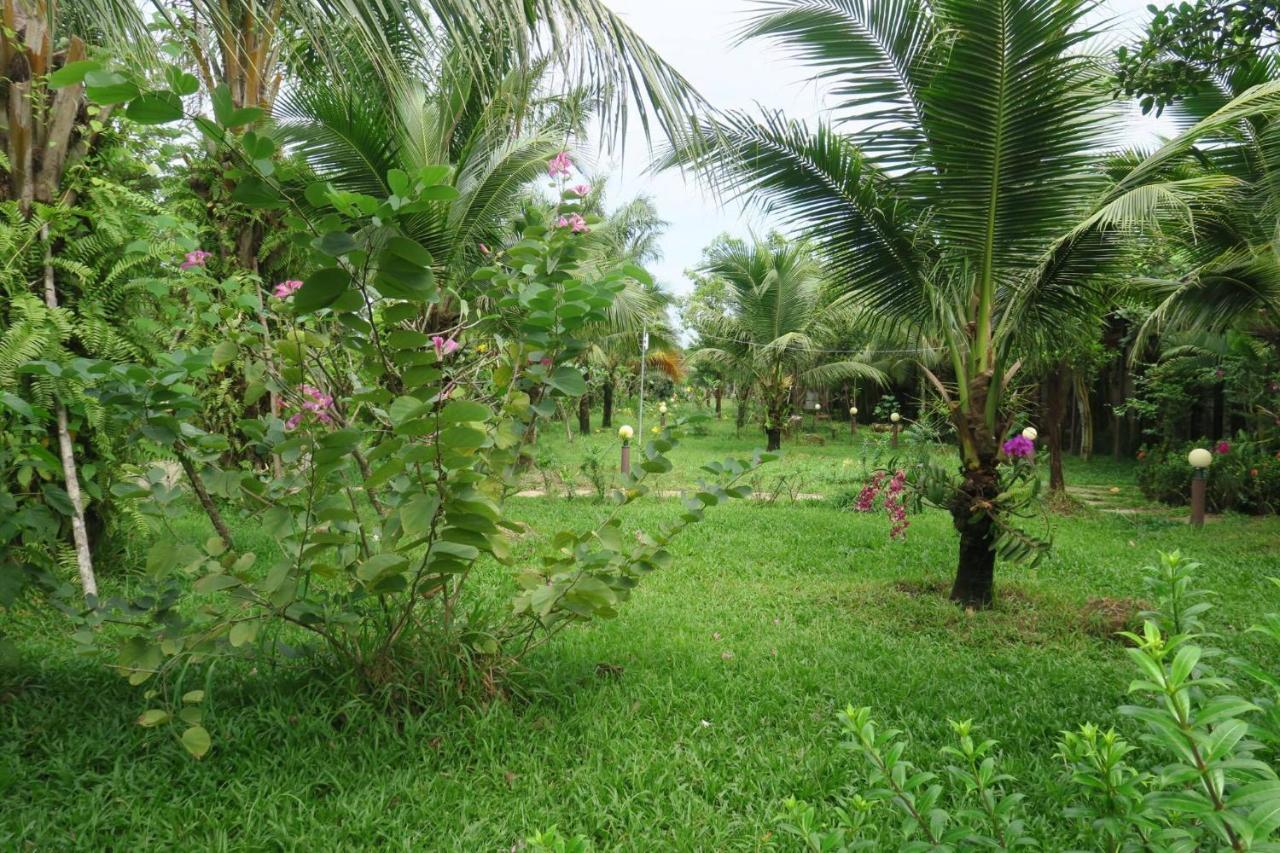 Twin Palms Resort Sihanoukville Ngoại thất bức ảnh